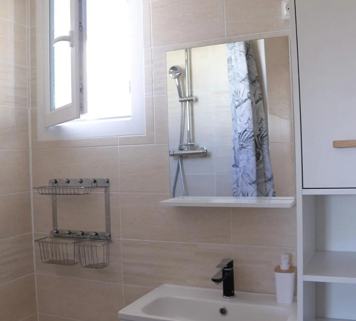 Le Luz Charmant T3 Valence  Apartment